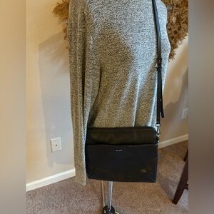 Matt & Nat Black Cross Body Purse Back Zipper 11x10